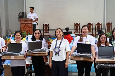 Makati provides laptops to public school teachers, staff