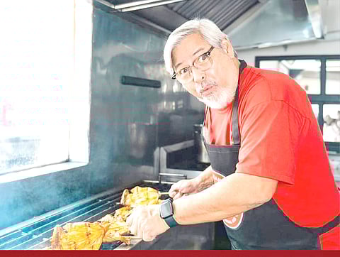 When a camera isn’t trained on him, multi-awarded actor Joel Torre enjoys grilling his Ilonggo-style, grilled (inasal) Bacolod chicken, the main product of his successful JT’s Manukan Grille, in one of the latter’s over 40 branches across the country, with two more overseas, in Singapore. 