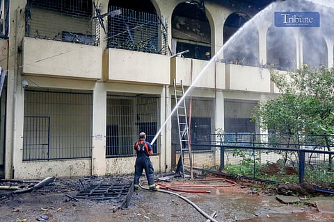 Aftermath of the fire at Dao Building, San Francisco High School (formerly Don Mariano Marcos High School) in Barangay Ramon Magsaysay, Quezon City, which broke out at 11:03 a.m. The situation was raised to a second alarm by 11:07 a.m.

The Philippine Red Cross dispatched ambulance unit 2035 with five personnel. Monitoring is ongoing.