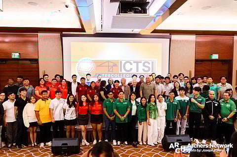 All eyes on collegiate golfers 