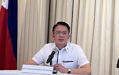 Chiz: No gag order on senators
