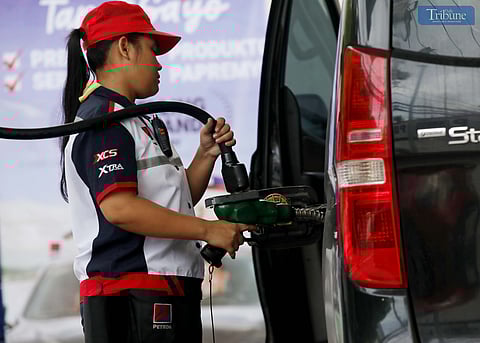 Oil volatility pushes pump prices upward