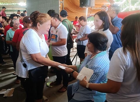 Pampanga farmers get P7.7-M aid