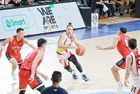 MARCIO Lassiter rises to the occasion with a game-high 16 points, leading San Miguel Beer to a 100-83 win over Barangay Ginebra in their PBA Philippine Cup best-of-seven semifinal series on Friday at the Ninoy Aquino Stadium.
