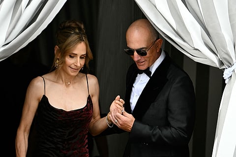 Bezos, Sanchez exchange ‘I dos’ in Venice