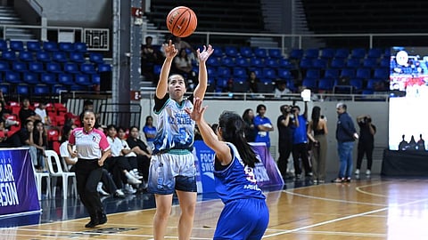CAMILLE Claro drops 14 points to lead New Zealand Blufire-Batangas to an 86-56 win over the Tagaytay-Tol Patriots in the opening salvo of the 2025 WMPBL Regular Season.