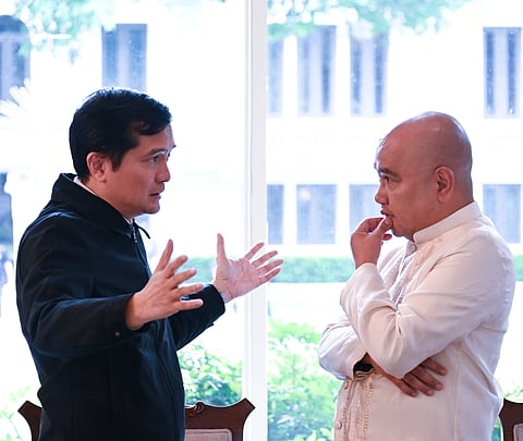 Man to man Incoming Presidential Communications Office Secretary Dave Gomez met with outgoing Secretary Jay Ruiz on Friday, 11 July. Gomez took his oath as PCO Acting Secretary, administered by Executive Secretary Lucas P. Bersamin. 