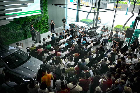 A FULL house of Grab drivers listens in as the BYD Grab Day Caravan kicks off in Taguig.