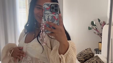 After her Golden Buzzer moment in AGT, Jessica reveals pregnancy