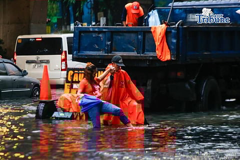 Malacañang suspends gov’t work and classes on Monday