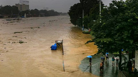 Business groups urge Marcos to address flood scandal