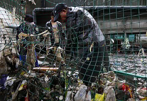 After the deluge Streets turn into rivers and fences into trash traps as Metro Manila reels from days of relentless rain. Workers haul heaps of single-use plastic caught along Araneta Avenue in Quezon City, while residents in Valenzuela and Manila brave knee-deep floods. With the southwest monsoon showing no signs of letting up, the next three days promise more rain — and more hardship.