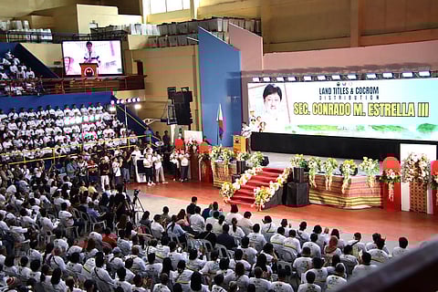 Davao land title distribution frees thousands of ARBs from P700M debt