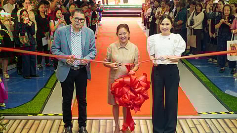 GO Negosyo founder Joey Concepcion joins First Lady Louise Araneta-Marcos and Trade Secretary Cris Roque during the DTI-Bagong Pilipinas Tatak Pinoy National Trade Fair held on 25 July 2025 at the Megatrade Hall, SM Megamall, Mandaluyong City.