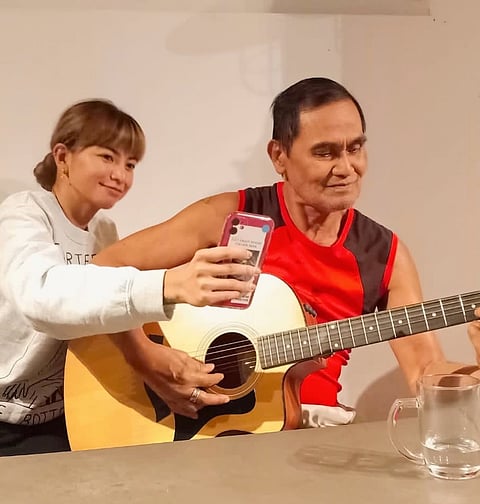 Glaiza de Castro and her late father 