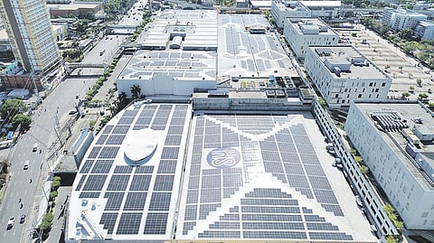 SM City Fairview’s rooftop solar photovoltaic system.
