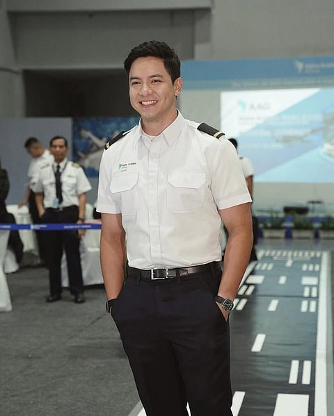Alden Richards takes off: Kapuso star begins flight school journey