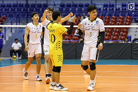 UST whips Ateneo in straight sets