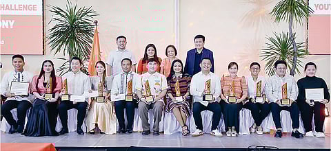 Villar Foundation Honors Outstanding Youth Organization for Poverty Alleviation Efforts