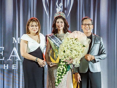Miss Philippines Earth 2025 Joy Barcoma awarded as Miss Megaworld Hotels & Resorts Sampaguita Woman of Substance by Head of Sales and Strategic Partnerships of Megaworld Hotels & Resorts Claire Rosario-Bernabe and Den Navarro, General Manager of Savoy Hotel Manila.