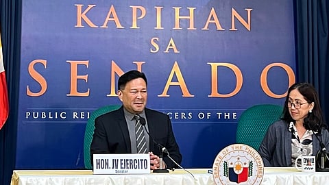 SENATOR Joseph Victor Ejercito on Tuesday called for a timeout of the bickering between the Senate and the House of Representatives.