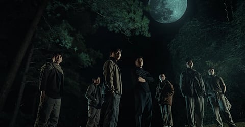 from left, Zaida, 3MarTzy, LanceCy, Bennyqt, Hito, Ch4knu, E2max