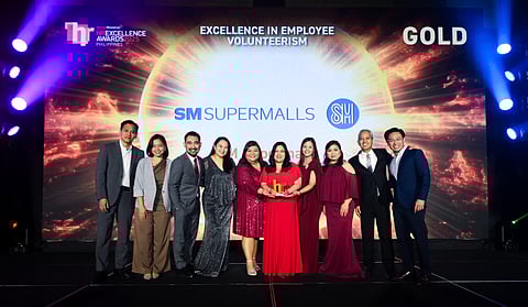 In photo: SM Supermalls Human Resources led by Cheryll Ruth L. Agsaoay, Group Head - SVP (center);  Friezee Enciso, Section Head, Leadership & Engagement (fifth from left); and Cathy Hernandez, AVP for Org & Talent Solutions (fourth from right)
