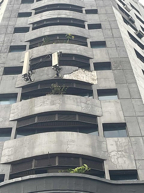 The local government of Quezon City is launching a probe following the incident where three students were injured after concrete debris from a condominium building fell on them along Tomas Morato Avenue. 