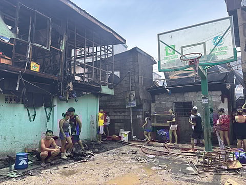 Parañaque fire displaces over 100 families