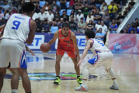 Gonzales plays hero for Quezon