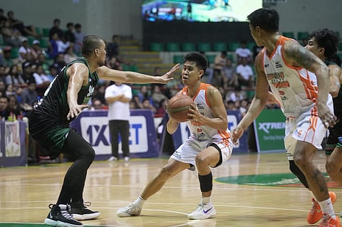 Caloocan overcomes Biñan in MPBL
