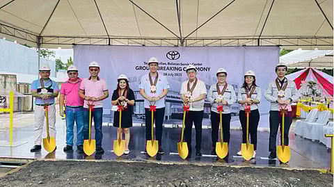 IN PHOTO (L to R): Barangay Captain of Abangan Norte, Marilao, Bulacan, Honorable Joedan Visto; Special Assistant to the Mayor, Mr. Ronnie Mendoza; Municipal Vice Mayor of Marilao, Bulacan, Honorable Ariel Aye Amador; Municipal Mayor of Marilao, Bulacan, Honorable Jemina Sy; President of Toyota Marilao, Bulacan, Inc., Mr. Don Juan Miguel Oben; Chairman of Toyota Marilao, Bulacan, Inc., Mr. Reginaldo Oben; TMP First Vice President for Customer Service Operations, Mr. Bernardino Arevalo; TMP First Vice President for Vehicle Sales Operations, Ms. Elijah Marcial; and TMP Vice President for Service Network Management of Customer Service Operations, Mr. Yuya Nagata 
