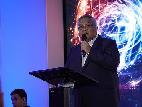 GLOBE President and CEO Carl Cruz delivers his keynote at INNOVANIA 2025: COSMIC NEXUS, unveiling the company’s digital roadmap for building sustainable, AI-driven smart cities across the Philippines.