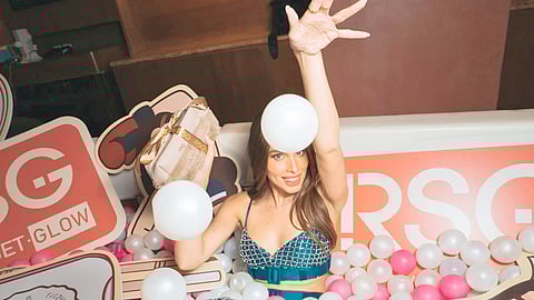 ACTRESS Max Collins. 