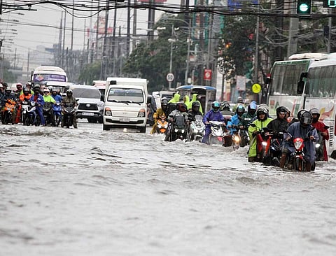 Valenzuela tackles flood woes during summit