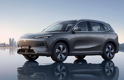 THE Geely EX5 is the brand’s first full-electric SUV in the Philippines, powered by a 60.22 kWh battery that delivers up to 425 kilometers of range on a single charge.