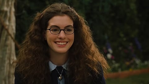 Anne Hathaway as Mia Thermopolis. 
