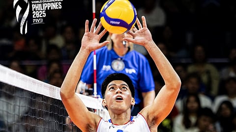 JOSHUA Retamar of Alas Pilipinas gets a chance to test his playmaking skills against Egyptian star Abdallah Abdalsalam in the FIVB Men’s Volleyball World Championship. 