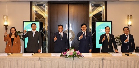 MPower and The Peninsula Manila renewed their partnership to power the five-star hotel with renewable energy. Pictured at the signing in Makati City (L-R) are MPower’s Pamela L. Santos, Eddie John V. Adug, Redel M. Domingo, and The Peninsula Manila’s Kevin Tsang, Mike Yutuc, and Jestoni Panganiban.
