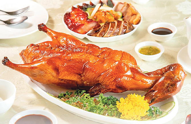 A flavorful feast and festive vibe at
SM Davao malls
