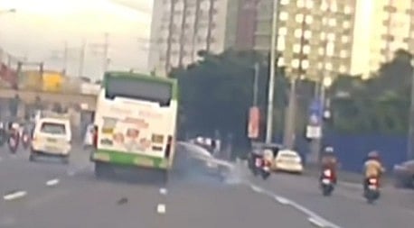 Bus driver in Commonwealth mishap faces raps
