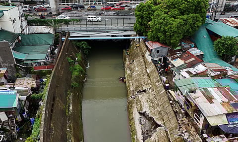 COLLAPSED portions of the revetment wall of the Tullahan River in Barangay North Fairview, Quezon City, speak volumes as to the gravity of the flood control scandal facing Public Works Secretary Manuel Bonoan. The official has refused to resign despite the billions of pesos that corrupt DPWH officials, lawmakers and contractors have allegedly pocketed from such projects.