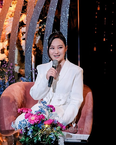 Seasoned Kontrabida Gladys Reyes joins Star Magic