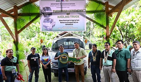 DAR turns over P2.2-M truck to power cacao farming in Sarangani
