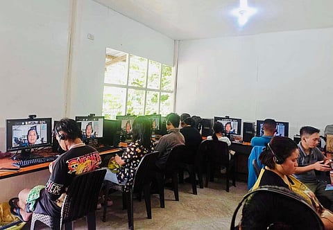 Virtualahan connected PWDs, displaced workers and out-of-school youth to the internet. 