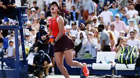 ALEX Eala is sustaining the momentum she gained from the US Open as she inched closer to her the title of the Guadalajara 125 Open in Mexico.