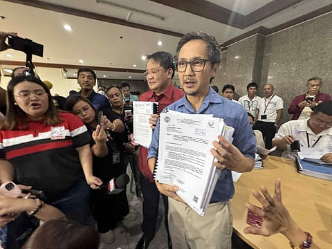 Dizon submits fresh evidence to Ombudsman, fires 2 more Bulacan engineers 
