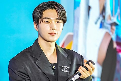 Kim Myung Soo swoons fans at SM Mall of Asia