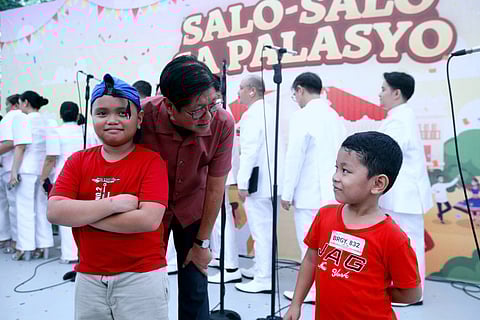 Marcos at 68: Well-wishers flock to Malacañan Palace