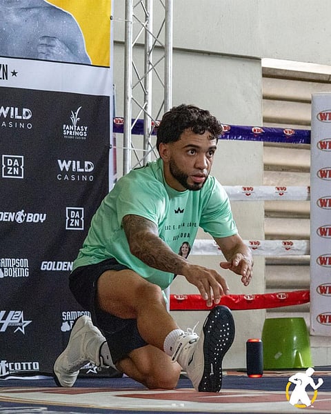 PUERTO Rican champion Oscar Collazo expresses his readiness to take on Filipino challenger Jayson Vayson on 20 September in Indio, California.